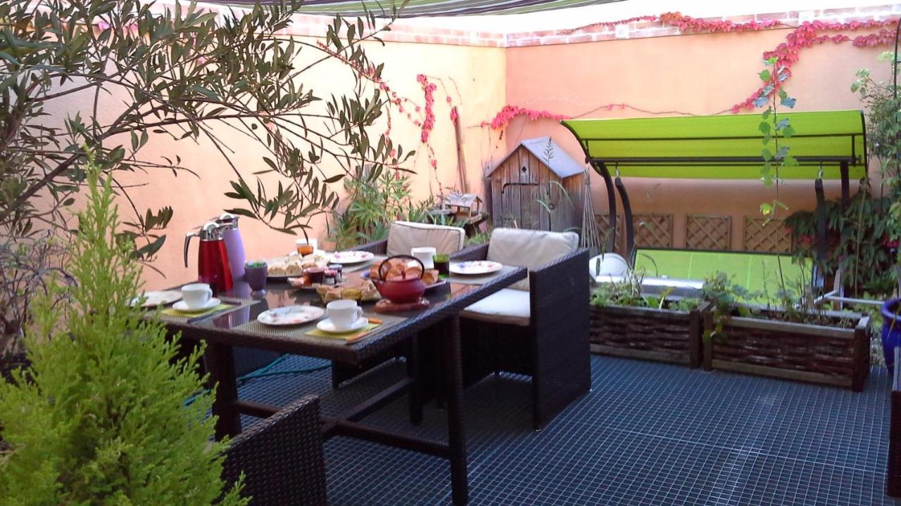 Autan Des Couleurs Bed & Breakfast Albi Exterior photo