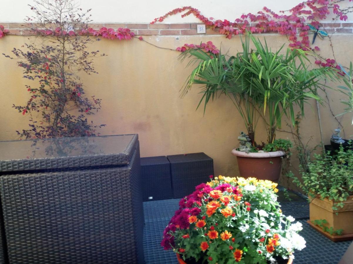 Autan Des Couleurs Bed & Breakfast Albi Exterior photo